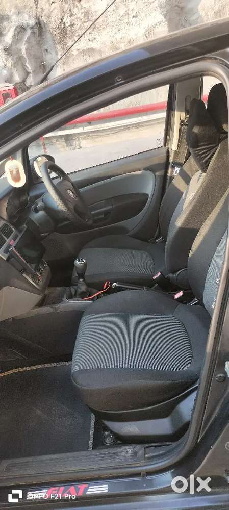 Fiat Grande Punto 2010 Petrol 71000 Km Driven