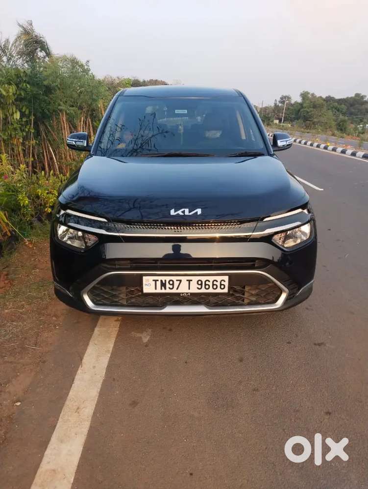 Kia Carens 2025 Petrol 12900 Km Driven