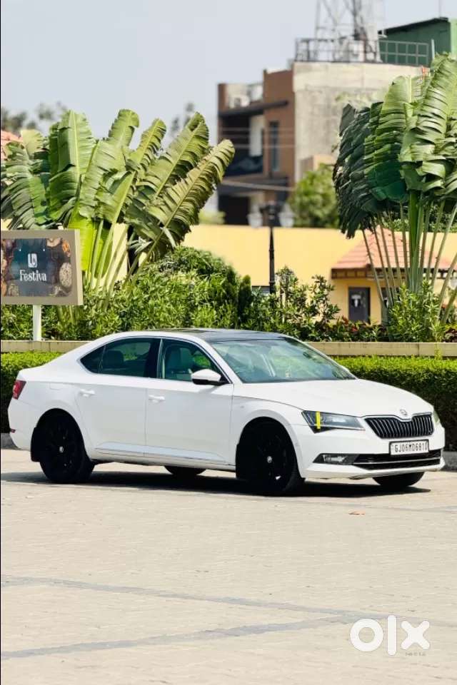 Skoda Superb 2.0 L&k Tsi At, 2018, Petrol