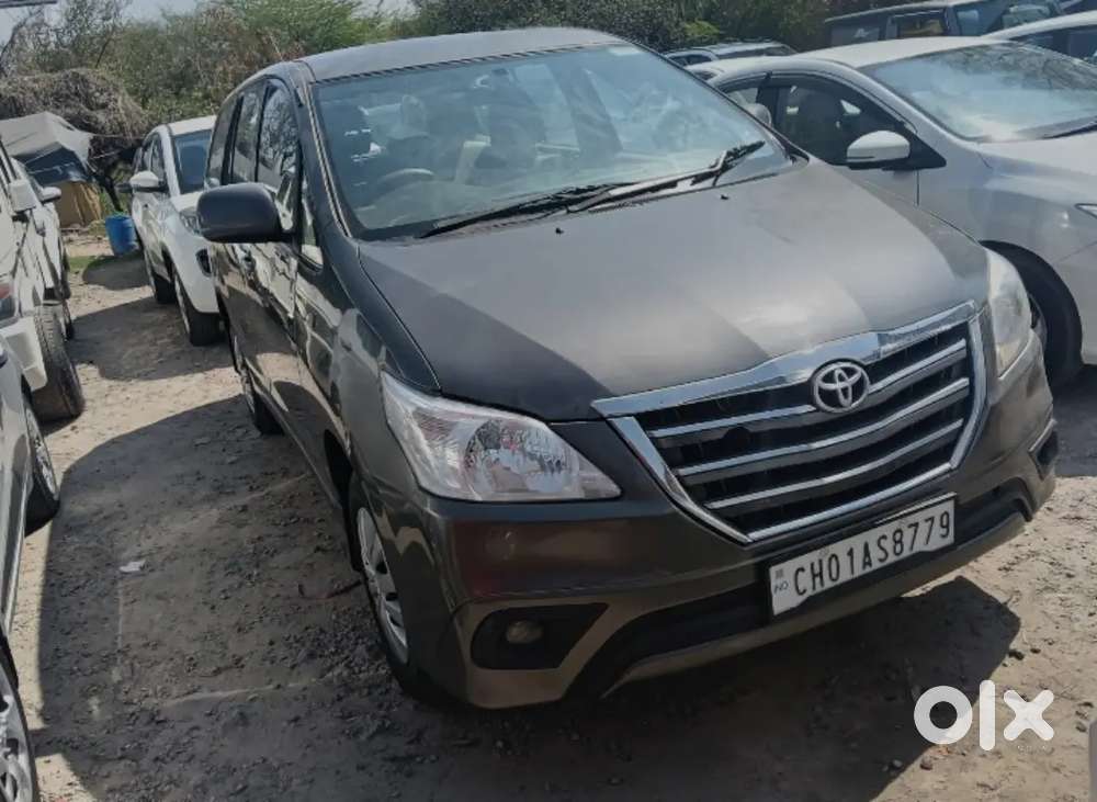 Toyota Innova 2013 Diesel 130000 Km Driven
