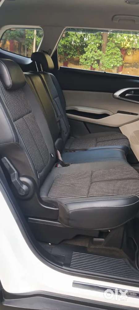 Kia Carens 1.5 Prestige 7 Str, 2023, Petrol