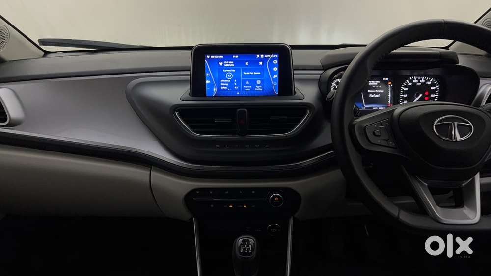 Tata Altroz Xz Plus I-turbo (s), 2023, Petrol