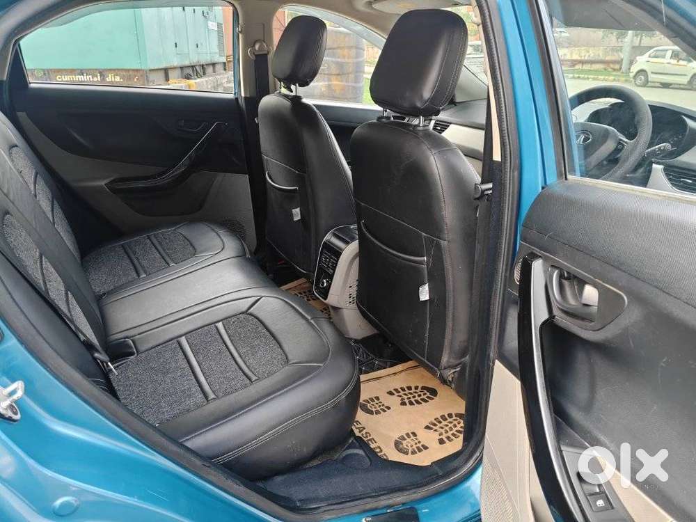 Tata Nexon 1.2 Revotron Xt, 2018, Petrol