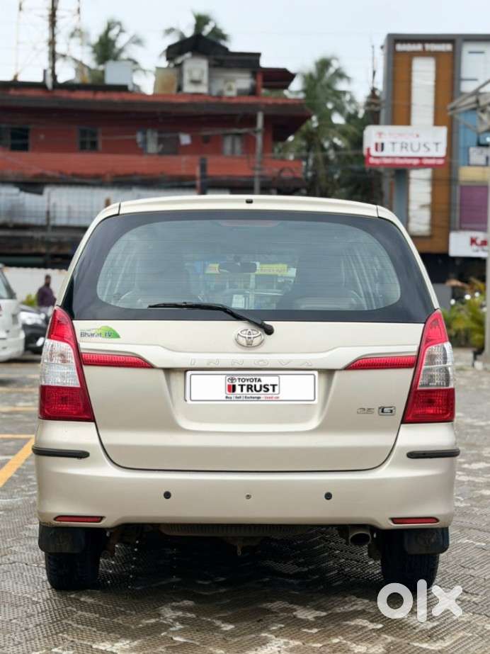 Toyota Innova 2.5 G (diesel) 7 Seater Bs Iv, 2015, Diesel