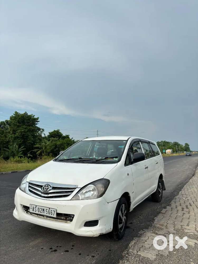 Toyota Innova 2.5g Diesel 2011