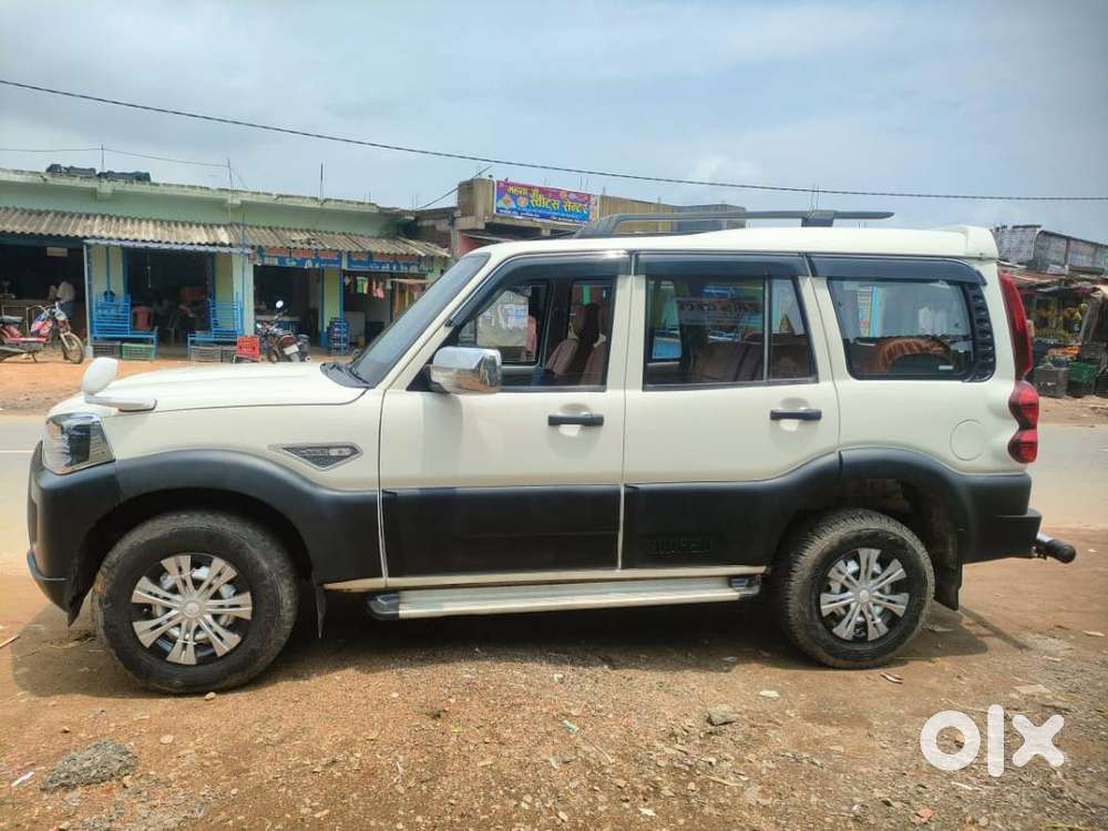 Mahindra Scorpio 2015