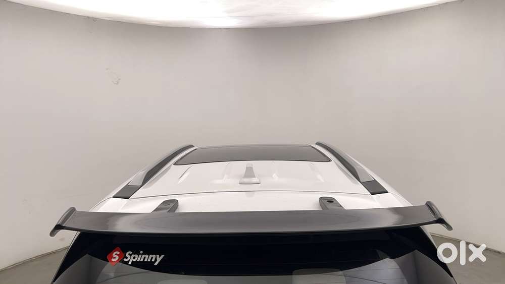 Mahindra Xuv700 2.2 Ax 7 Diesel At Luxury Pack Str, 2022, Diesel