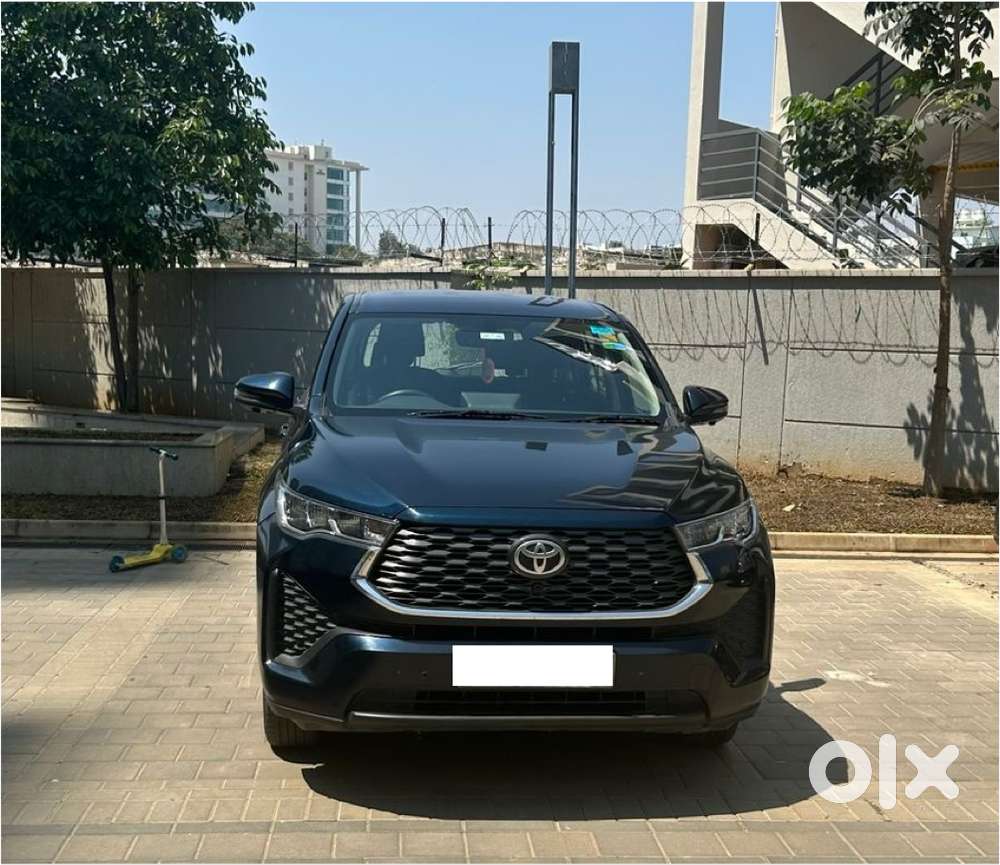 Toyota Innova Hycross Vx Hybrid 2023  1st Owner  22k Kms  Top Condi