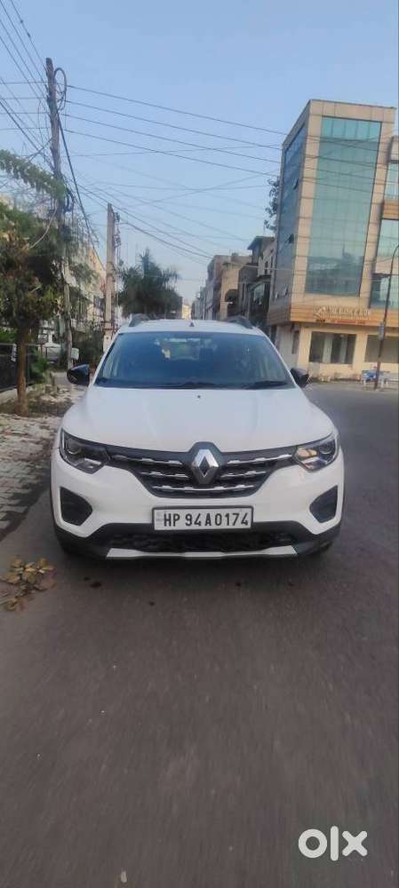 Renault Triber Rxt, 2022, Petrol
