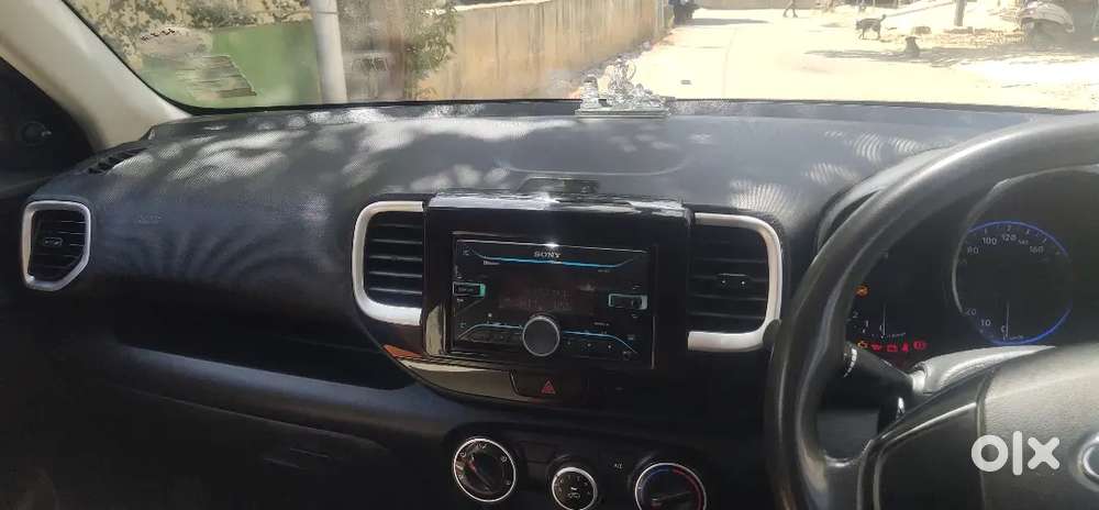 Hyundai Venue 1.2 E 2022 Manual