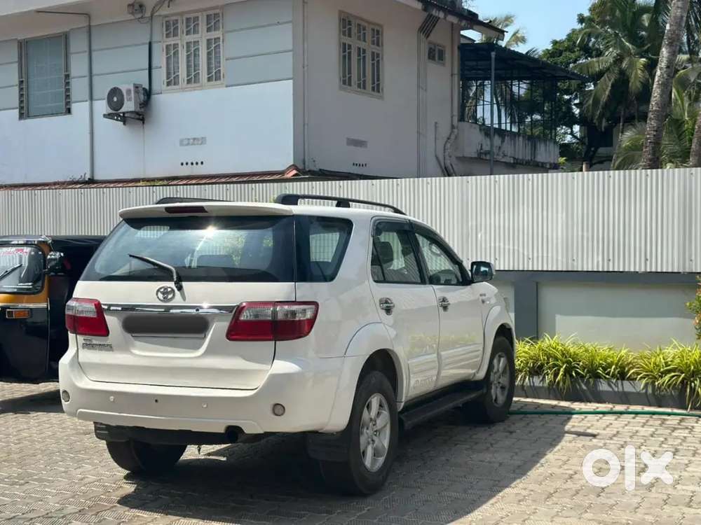 Toyota Fortuner  3.0 4wd Mt