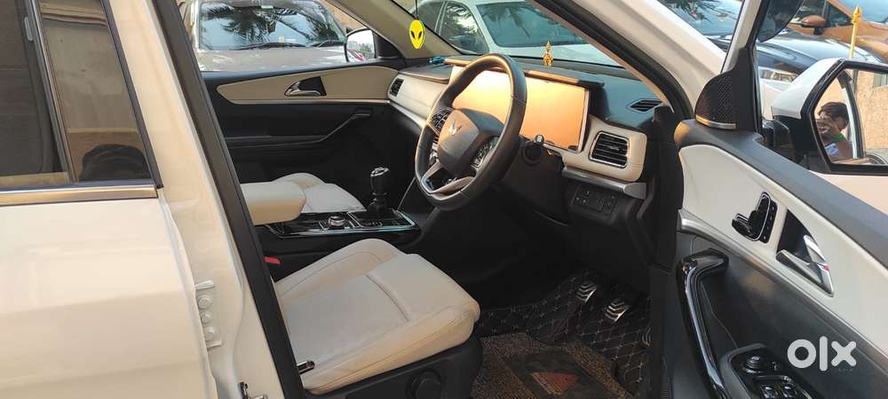 Mahindra Xuv700 2.2 Ax 7 Diesel Mt Luxury Pack Str, 2024, Diesel