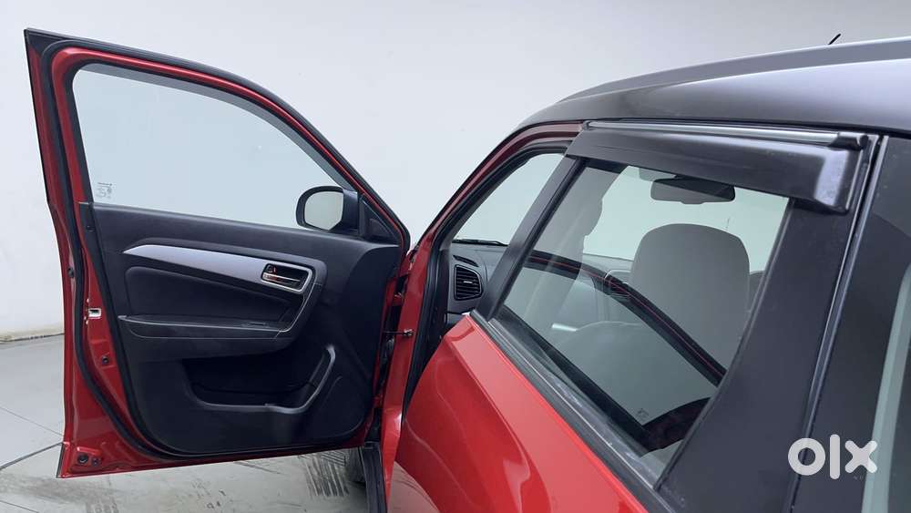 Maruti Suzuki Vitara Brezza 1.5 Zxi Plus Dual Tone, 2020, Petrol