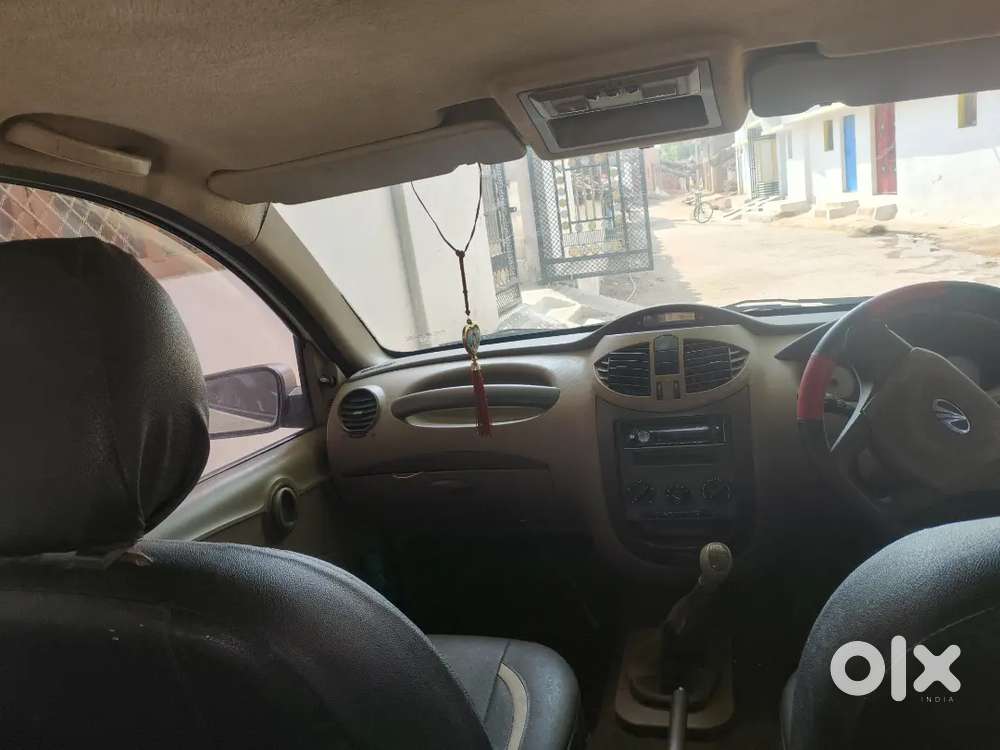 Mahindra Xylo 2016