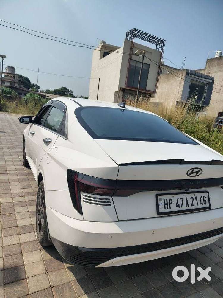 Hyundai Verna 1.5 Mpi Mt Sx (o), 2023, Petrol