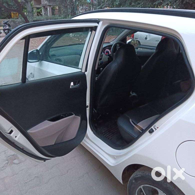 Hyundai Grand I10 1.2 Kappa Sportz Option At, 2018, Cng & Hybrids