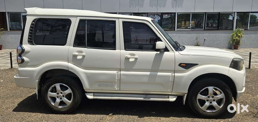 Mahindra Scorpio S4, 2015, Diesel