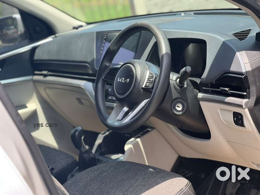 Kia Carens 1.4 Premium 7 Str, 2022, Petrol