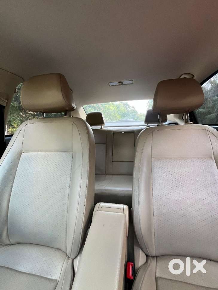 Volkswagen Vento 1.6 Highline, 2016, Petrol