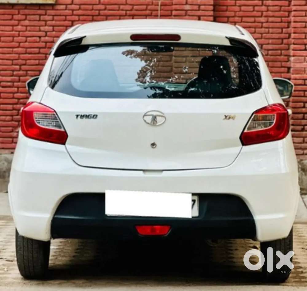 Tata Tiago 2017 Petrol 121000 Km Driven