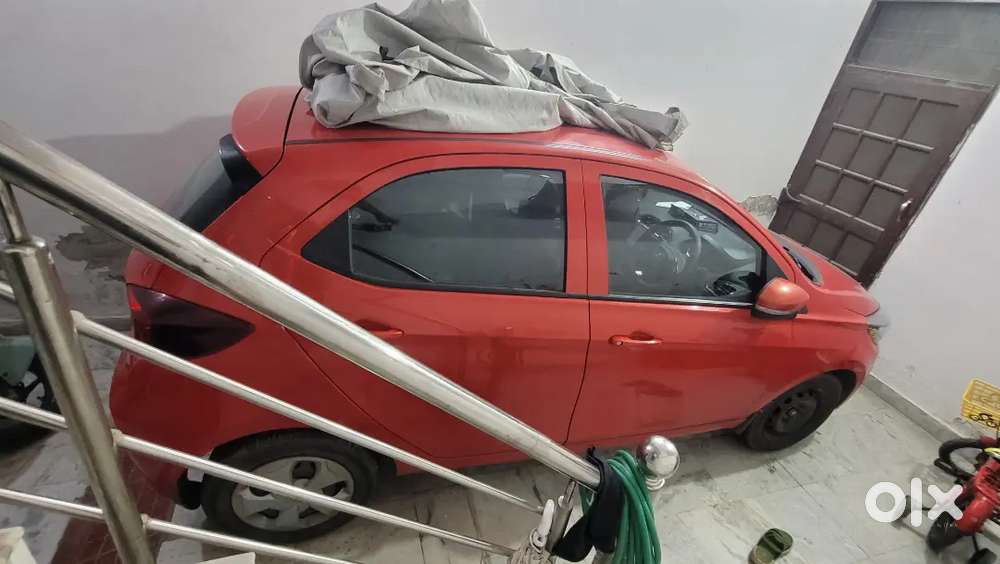 Tata Tiago Revotron Xt Petrol 2022 First Owner