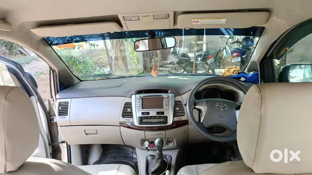 Toyota Innova 2012 Diesel Well Maintained