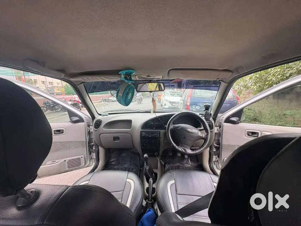 Ford Ikon 1.4 Zxi 2005