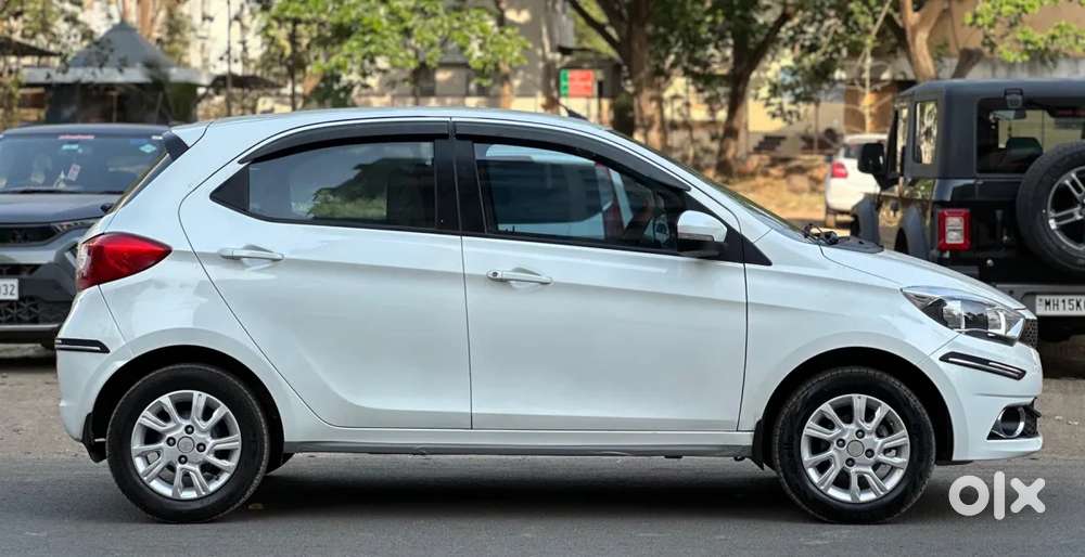 Tata Tiago Xza, 2017, Petrol