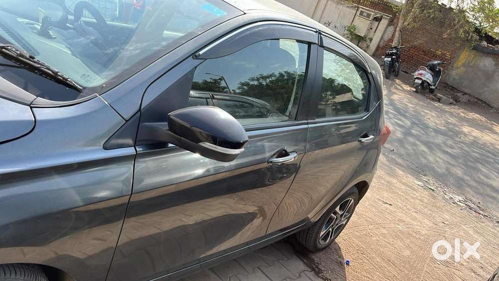  For Sale – Tata Tiago Xz+ 1.2 Petrol (top Model)