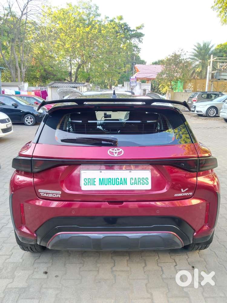 Toyota Urban Cruiser Taisor V 1.0 Petrol At Dual Tone, 2024, Petrol