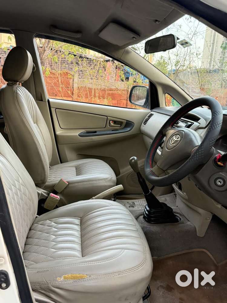 Toyota Innova Diesel 2012