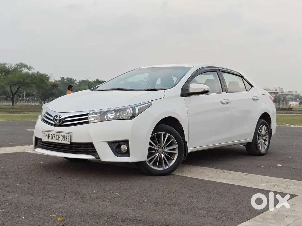 2016 Toyota Corolla Altis पेट्रोल ऑटोमैटिक