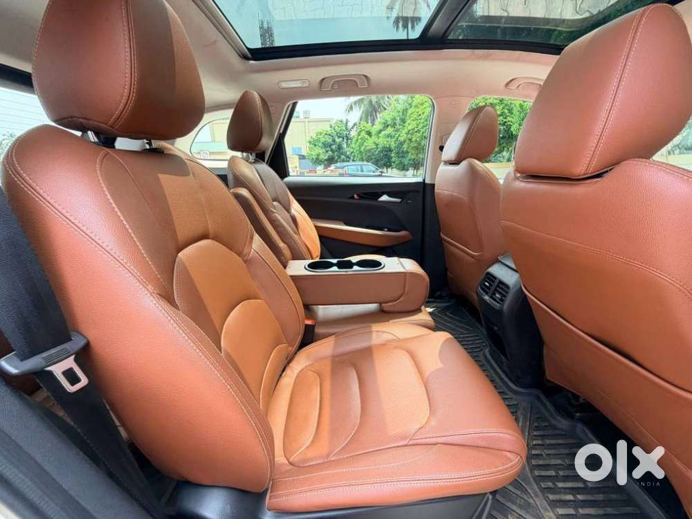 Mg Hector Plus 1.5 Sharp Turbo Cvt 6 Str, 2022, Petrol