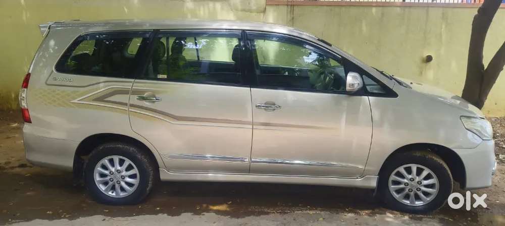Toyota Innova Diesel 7 Str 2013
