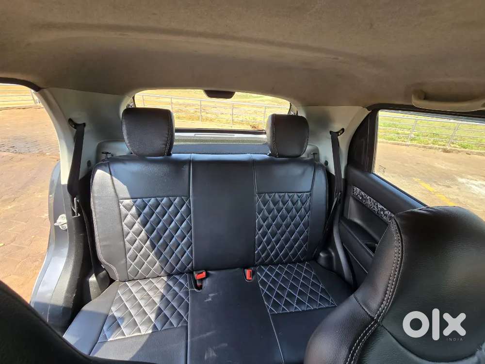 Maruti Suzuki S-presso Vxi +