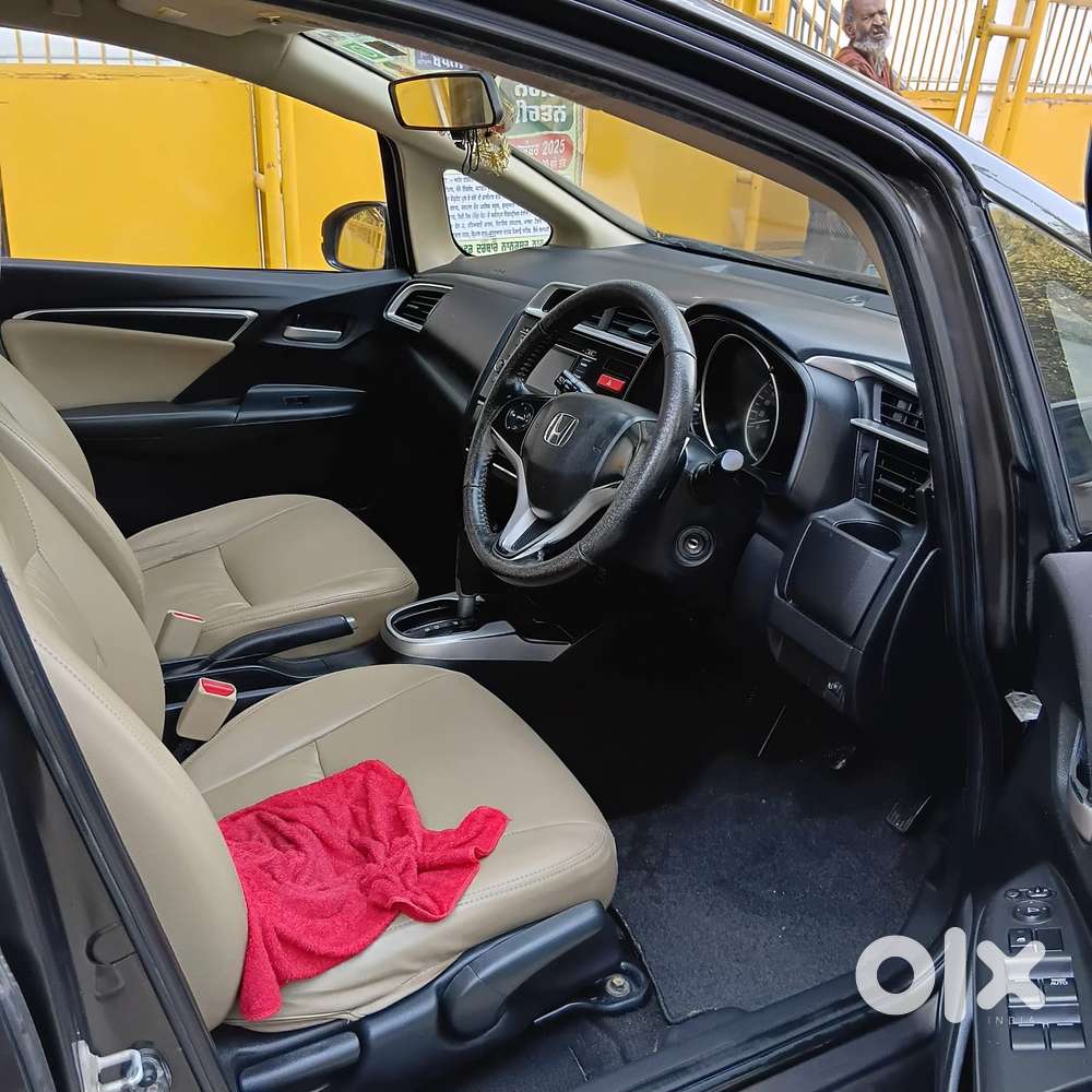 Honda Jazz V Automatic, 2015, Petrol