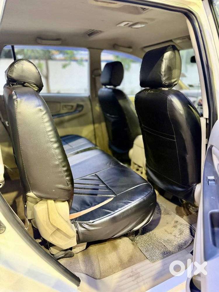 Toyota Innova 2.5 G (diesel) 8 Seater, 2012, Diesel