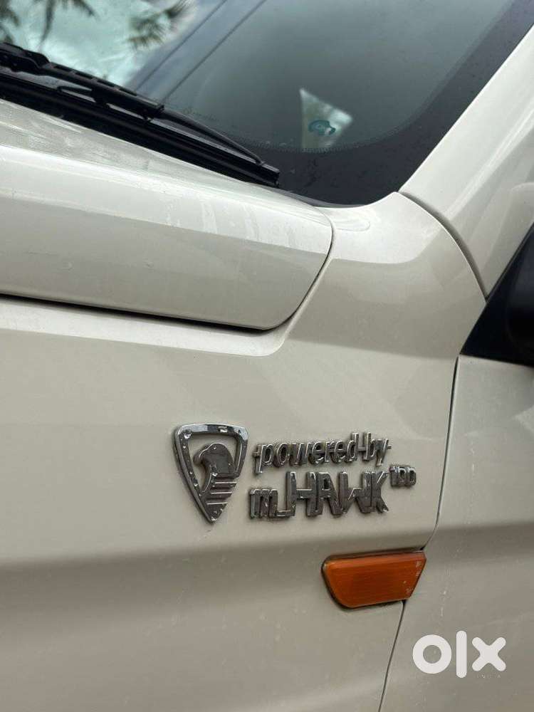 Mahindra Tuv 300 Mhawk100 T8 Amt, 2016, Diesel