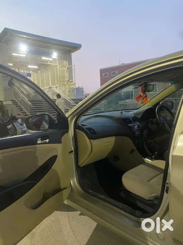 2013 Verna Hyundai Manual