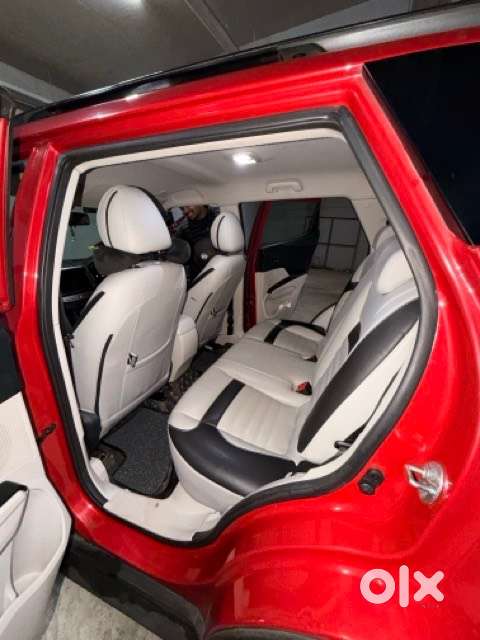 Direct Owner Xuv300 2021 Petrol Variant