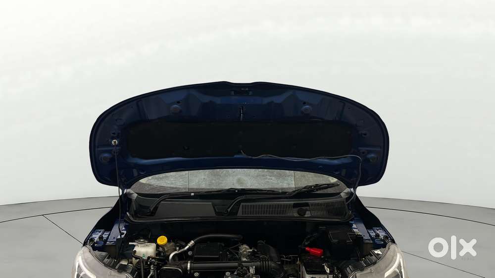 Renault Triber Rxl, 2023, Petrol