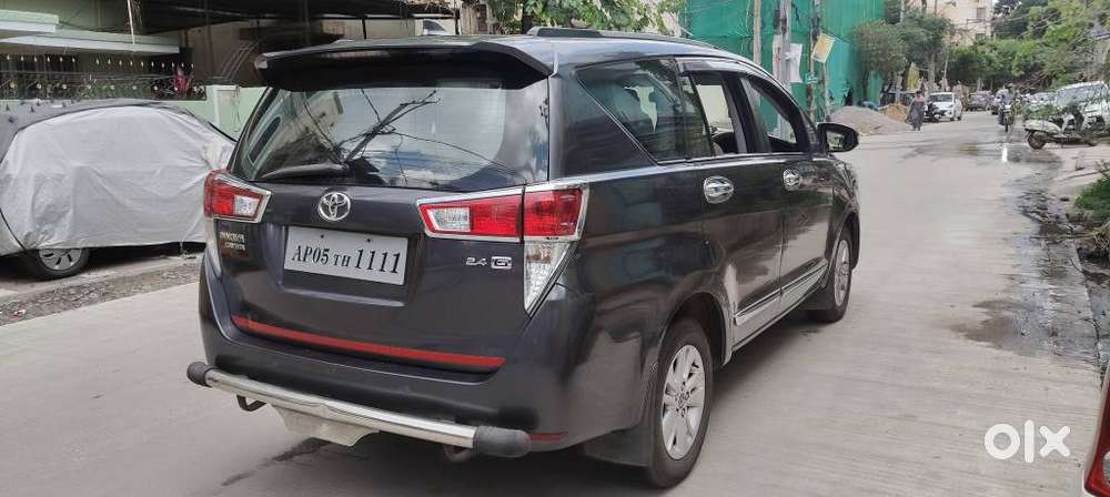 Toyota Innova Crysta 2.7 Gx Mt 8s, 2017, Diesel