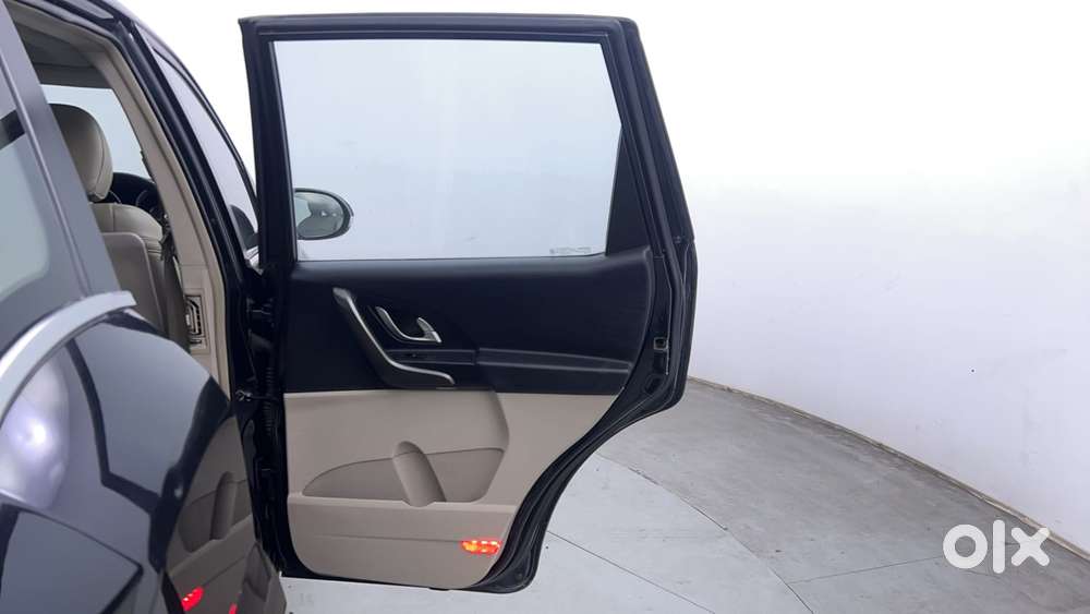 Mahindra Xuv500 2.2 W10, 2016, Diesel