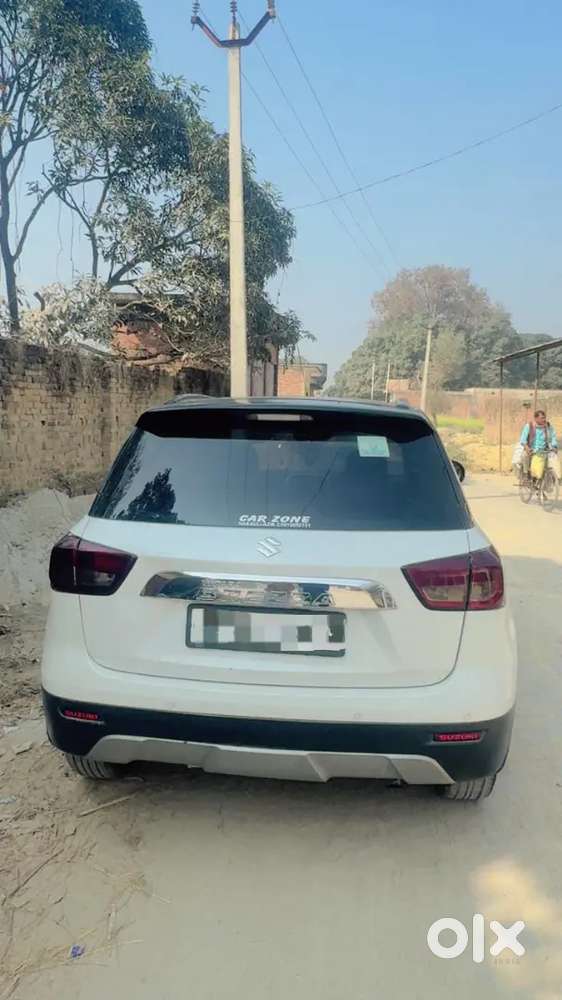 Maruti Suzuki Brezza Amt