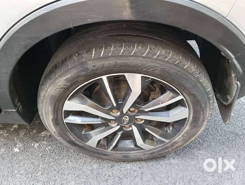 Mahindra Xuv300 W8 Option, 2020, Petrol