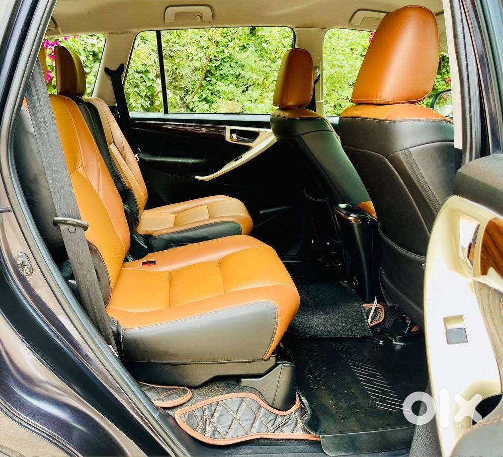 Toyota Innova Crysta [2020-ongoing] 2.4 Gx 7 Str, 2022, Diesel