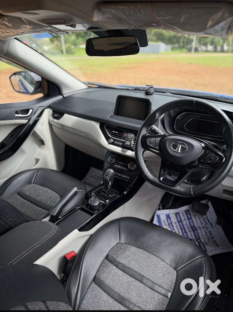 Tata Nexon 1.2 Revotron Xza Plus Dualtone, 2020, Petrol