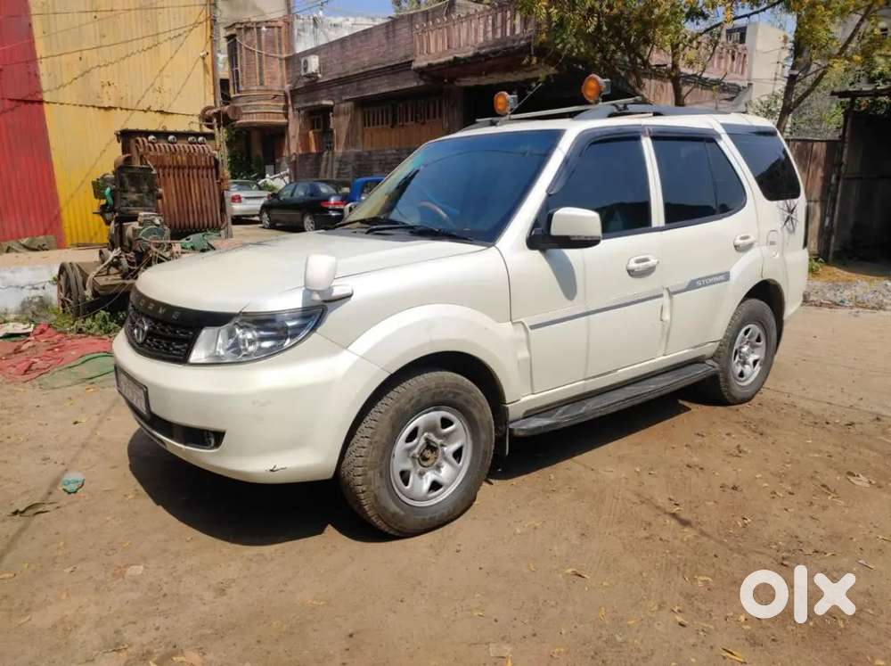 Tata Safari Storme 2014 Diesel Well Maintained