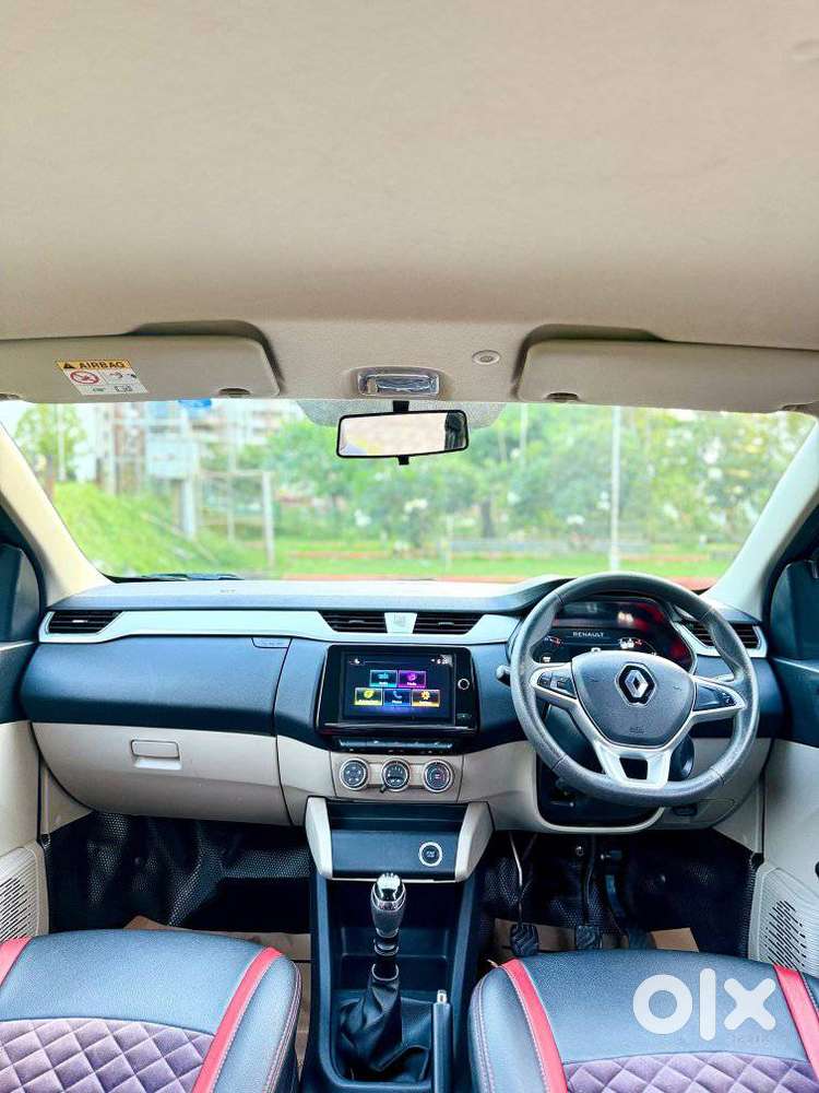 Renault Triber Rxz, 2023, Petrol