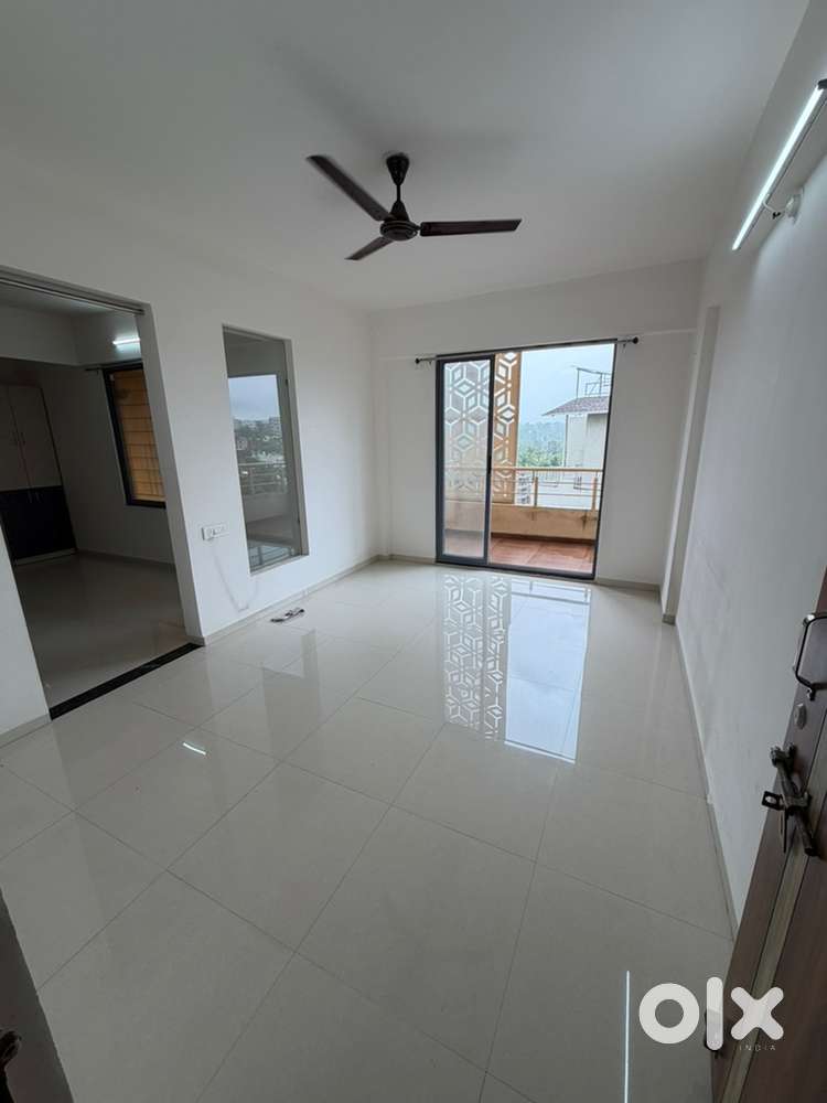 Prime Location 3 BHK Flat For Rent At Near Hotel Manora Ring Road